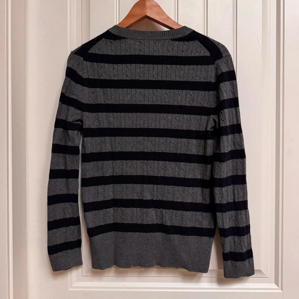 Tommy Hilfiger Navy and Grey Striped V Neck Slim Fit Cable Knit Sweater. XL - Picture 2 of 4